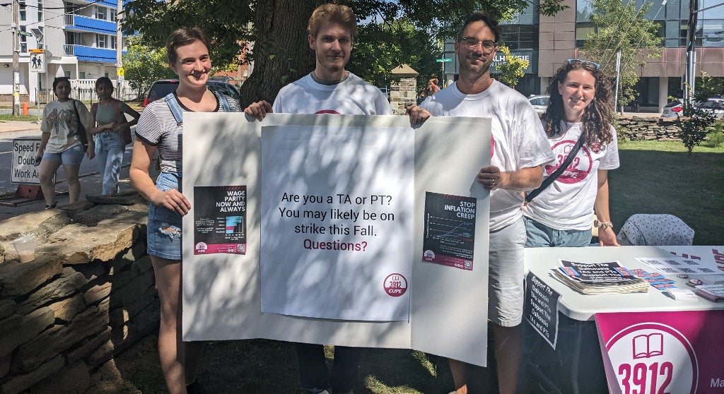 CUPE 3912 members tabling on Dalhousie campus